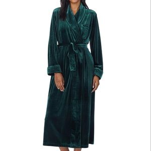 Ralph Lauren, green velvet robe, NWT